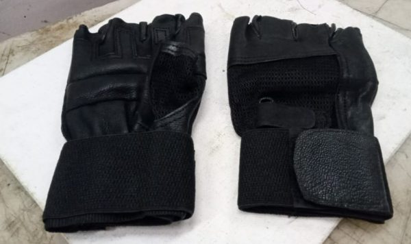 Sports Mesh Gloves Gym And Fitness Gloves Black 1 Pair