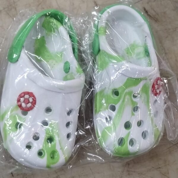 Kids Printed Slip On Clogs Green Color Size 18