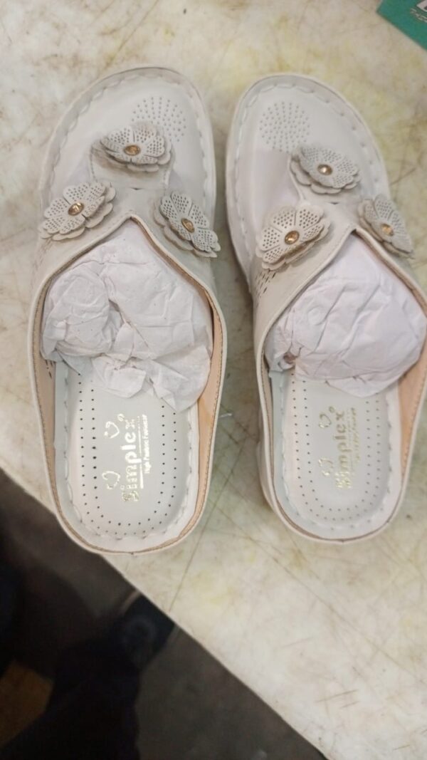 Simplex Cream Color Fancy Slipper Size 38