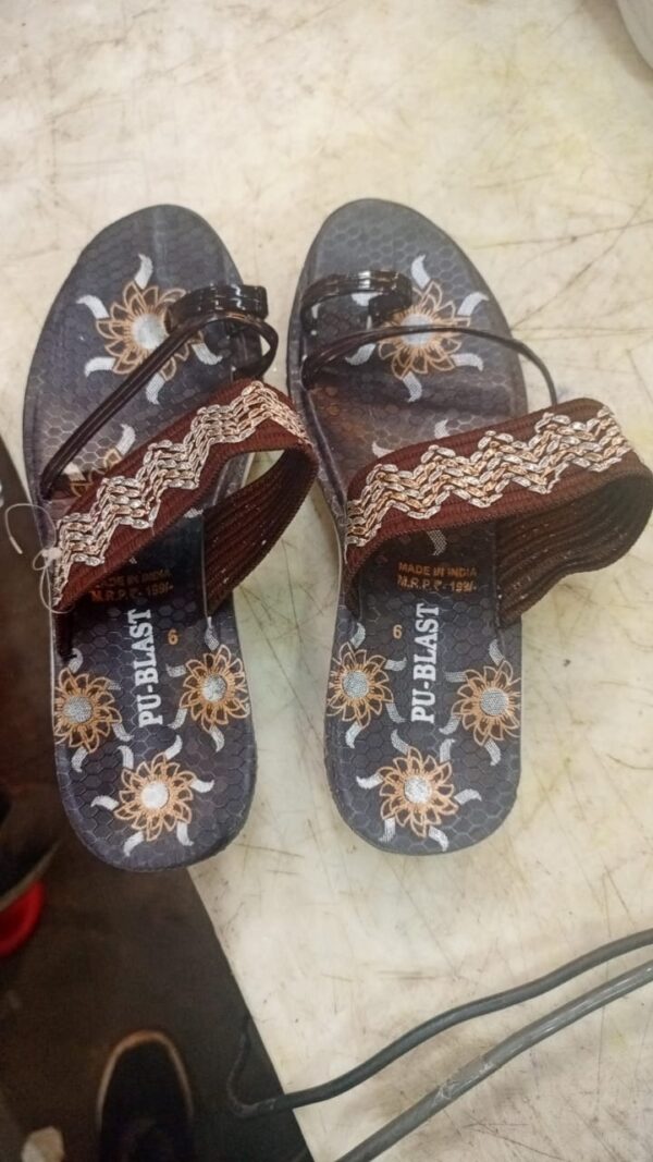 Flower Printed Brown Slipper For Women Size 6