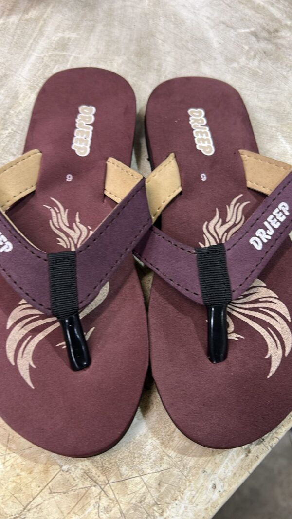 Men Wine Color Slipper Size 6