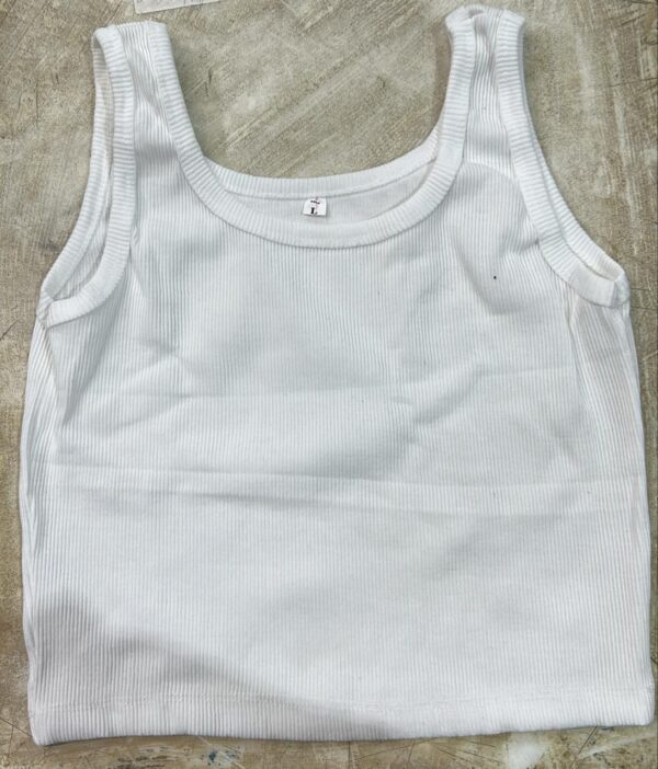 Women White Color Crop Top Size L