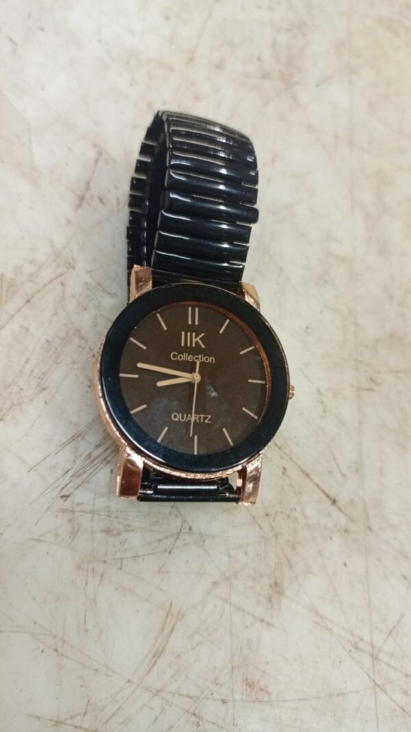 New Best Black Lovely Designer Watch For Woman