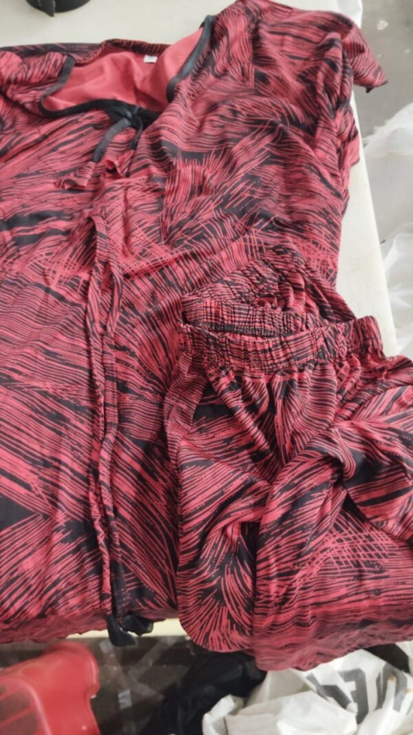 Women Red And Black Printed Top And Pajama Size Xxxl