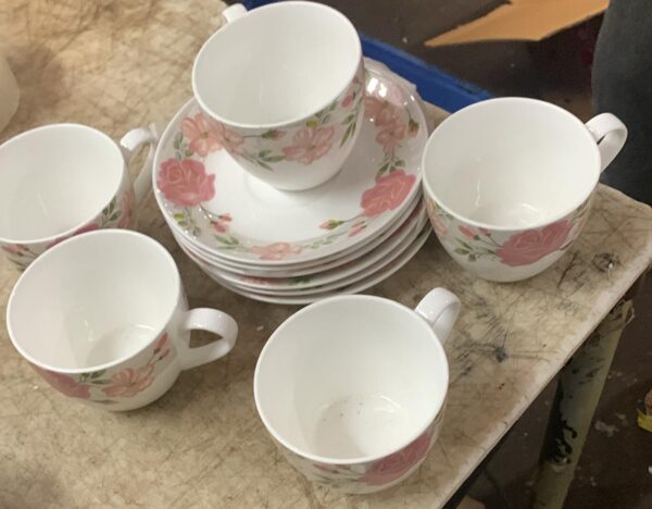 White Printed Tea Cup 5 Pcs With Plate 6 Pcs