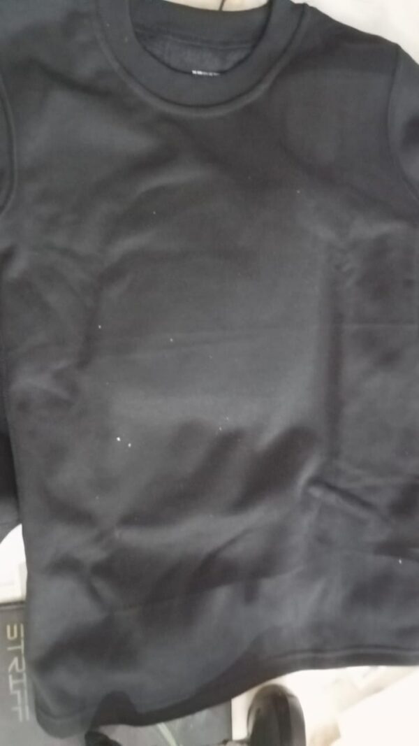 Sweatshirt For Kids Color Black Size 11 To 12 Yrs