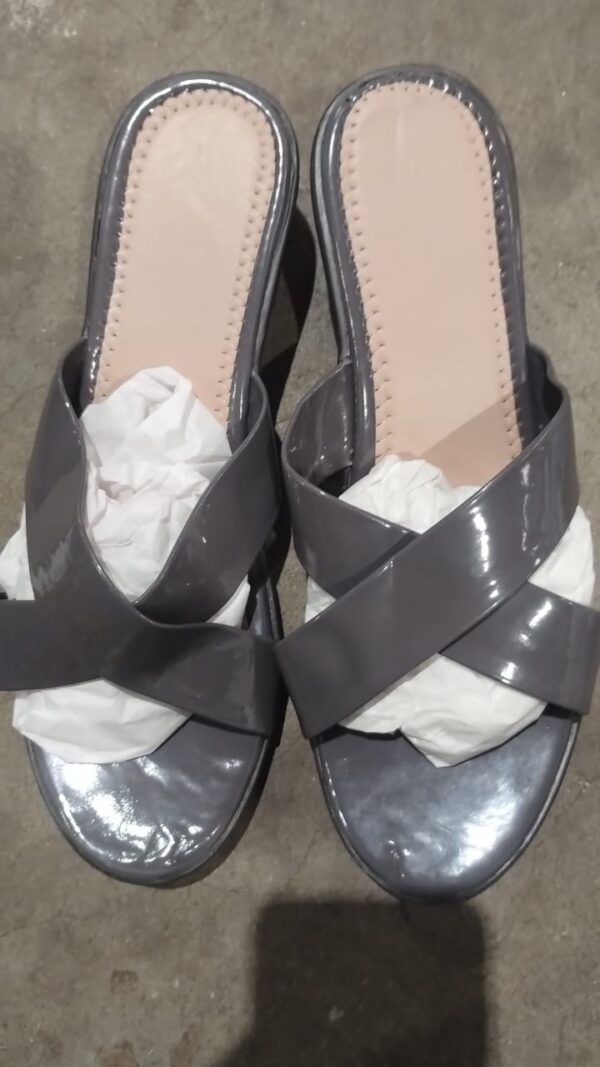 Women Heels Sandal Grey Size 41