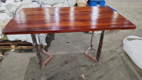 Wooden Solid Wood 4 Seater Dining Table