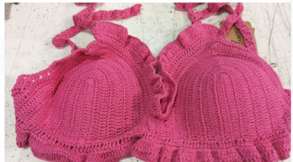 Pink Colour Woolen Padded Bra For Women Size Xl