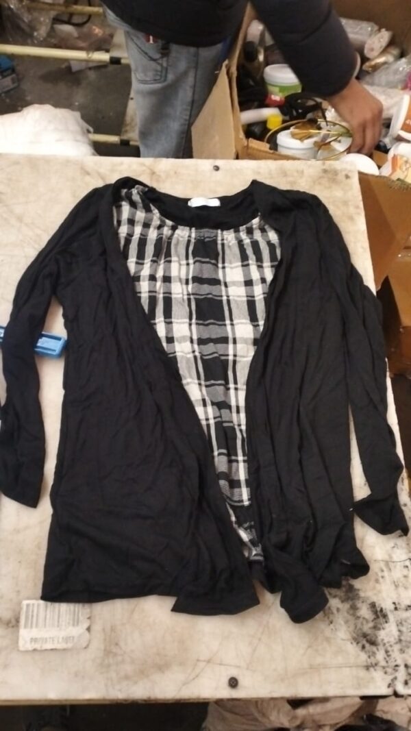 Girl Black Shirt Size L