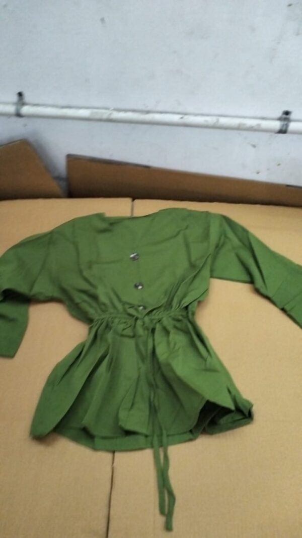 Woman Green Top Size M