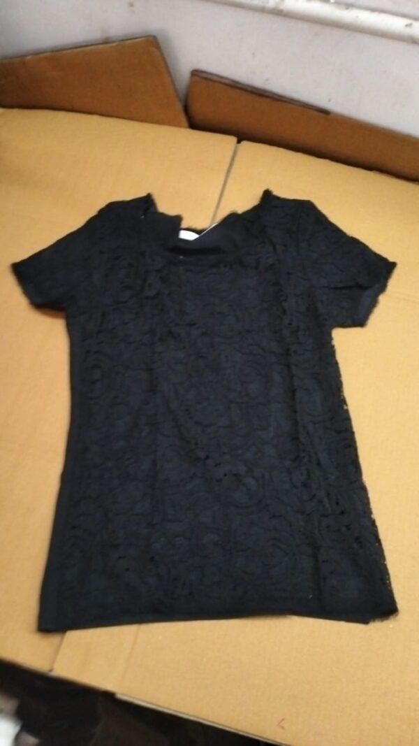 Girl Black Half Sleeve T Shirt Size M