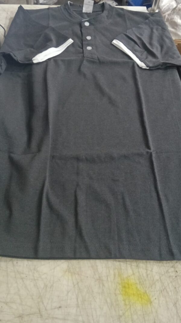 Mens Grey Color T Shirt Size M