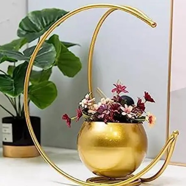 Handicrafts Golden Metal Flower Vase