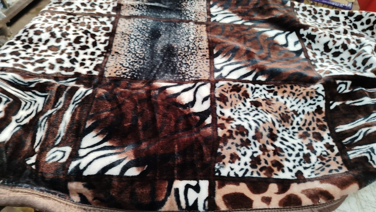 Romano Brown And White Printed Single Blanket