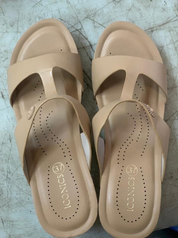 Iconics Women Sandal Color Light Brown Size 37