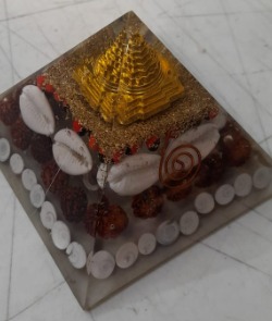 Stoneware Yantra For Home And Office