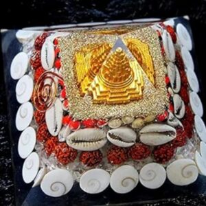 Gomati Chakra With Shree Yantra Pyramid