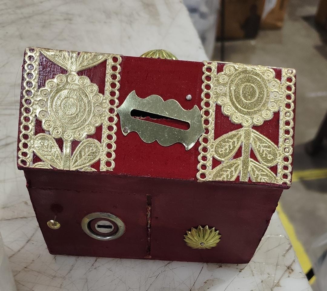 Home Shape Wooden Money Box Cash Box