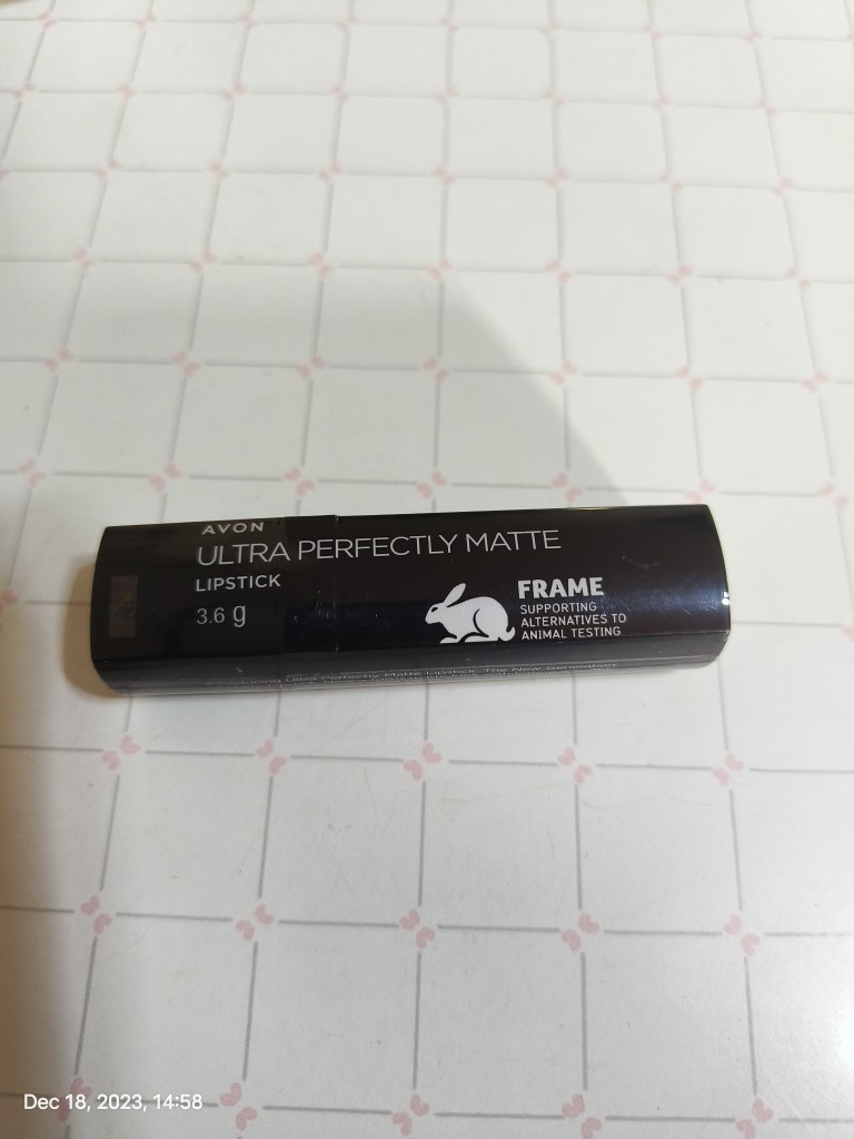Avon Ultra Perfectly Matte Lipstick 4G