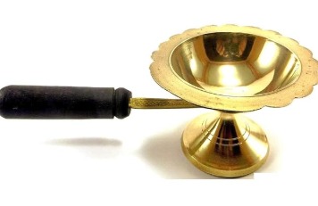 Pure Brass Dhoop Diya Medium Size Kapoor Aarti Lamp