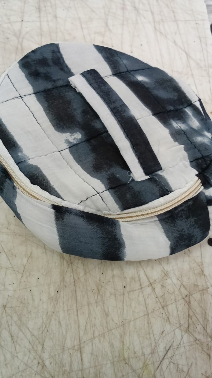 Roti Storage Bag Grey White