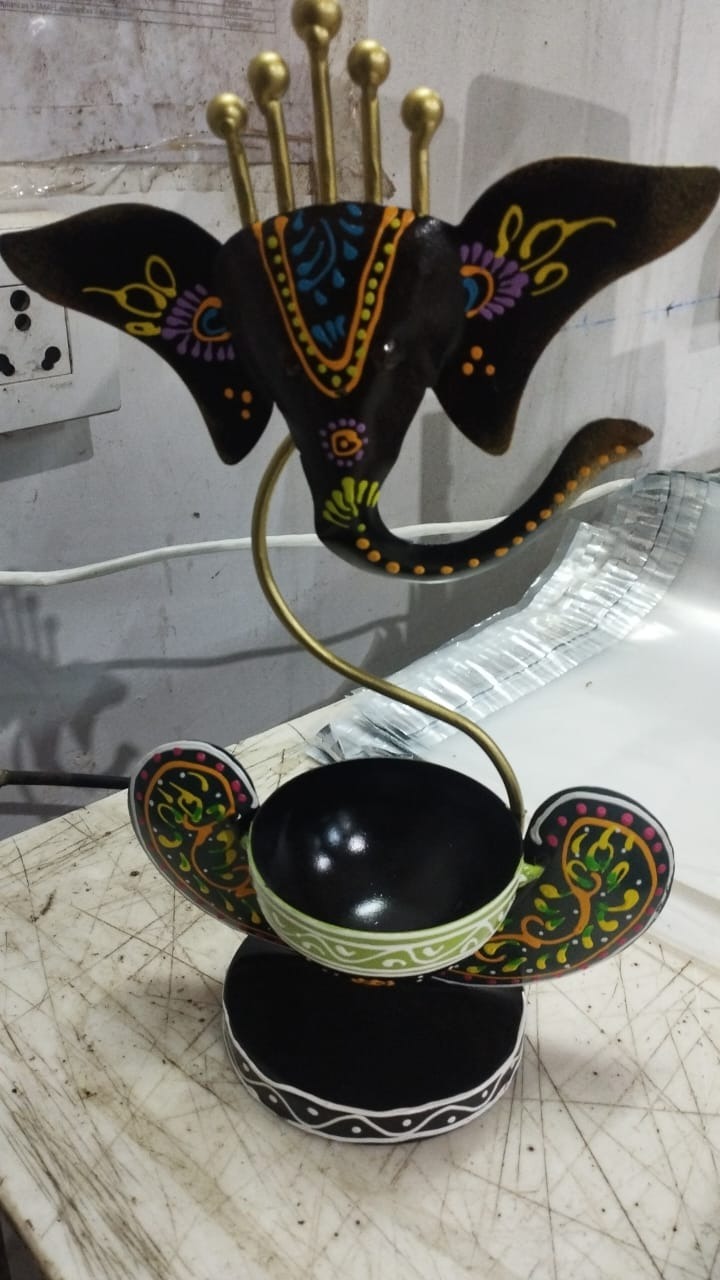 Creatives Ganeshji TeaLight Holder Iron 1 Cup Tealight Holder Multicolour