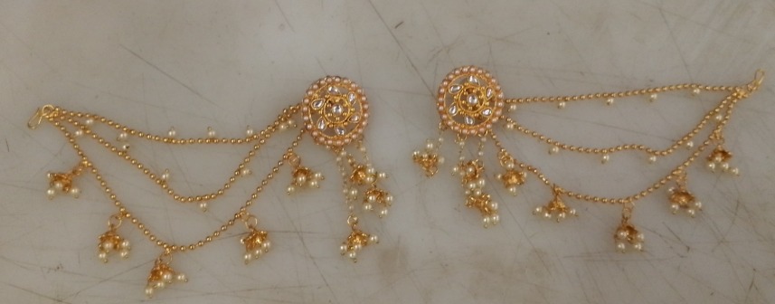Gold Plated Kundan With Chain Jhumka Earrings