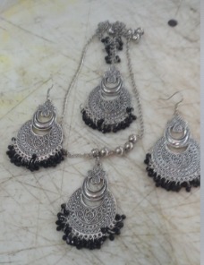 Style Traditional Necklace Maang Tikka With Jhumka Earrings Jewellery Set For Women