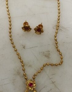 Women Necklace Set Golden Colour