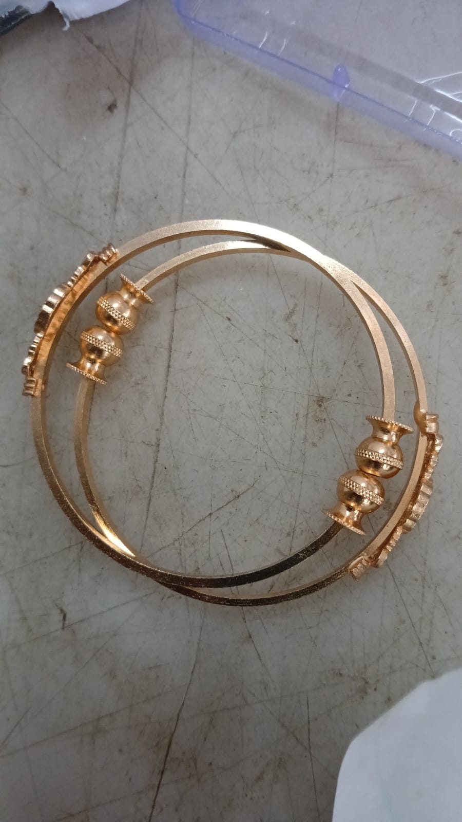 Bracelet And Bangles For Women Color Golden 2Point4