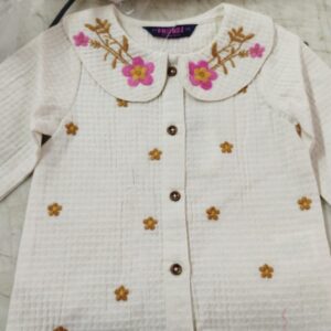 Friends Off White Color Kids Girl Top Size 612M