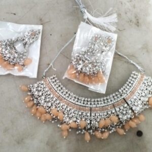 Woman Necklace Earring And Maang Tikka Set