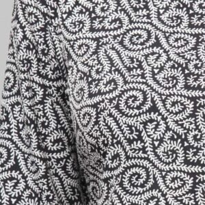 Casual Regular Sleeves Graphic Print Women White Black Top Size Xl