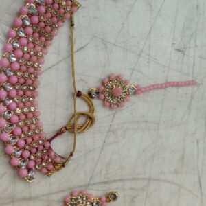 Women Pink Color Necklace Earrings With Tikka