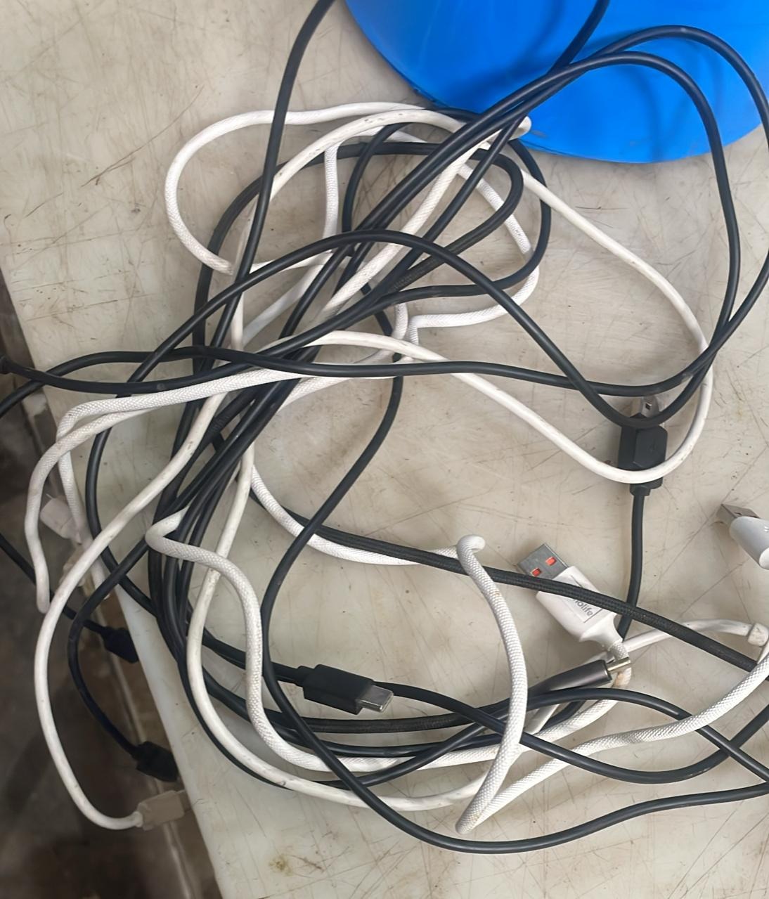 Usb White And Black Color C Type Data Cable