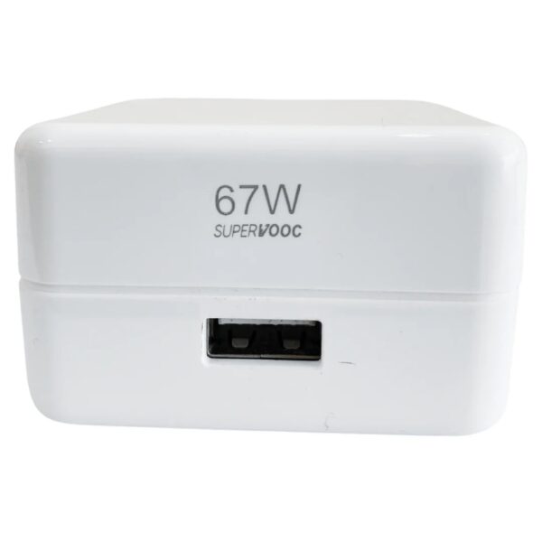 White 67W Super Vooc Adapter