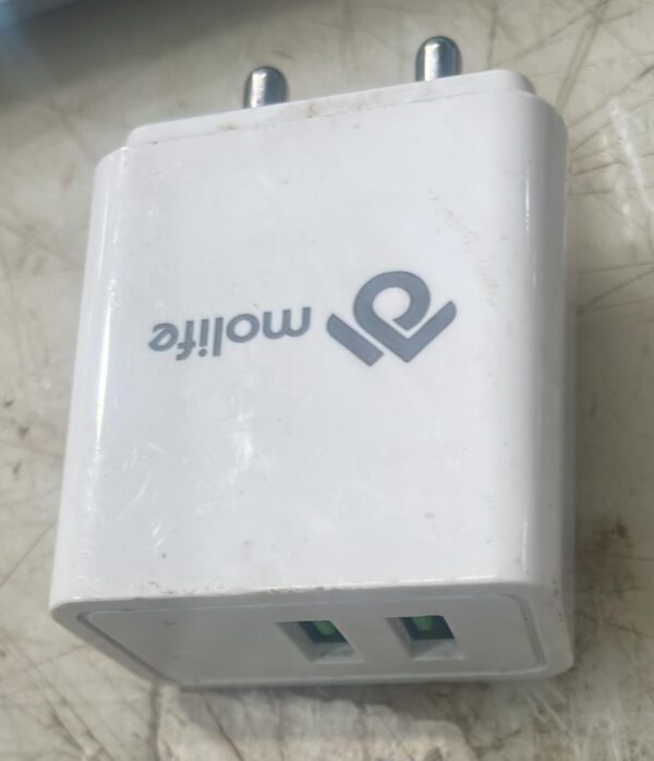 Molife 2Point4 A Multiport Mobile Plug 410 Adapter 20W Used