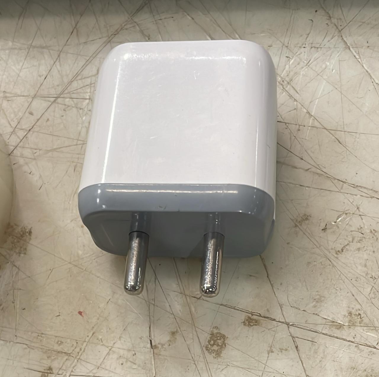White Color Usb Adapter 15W