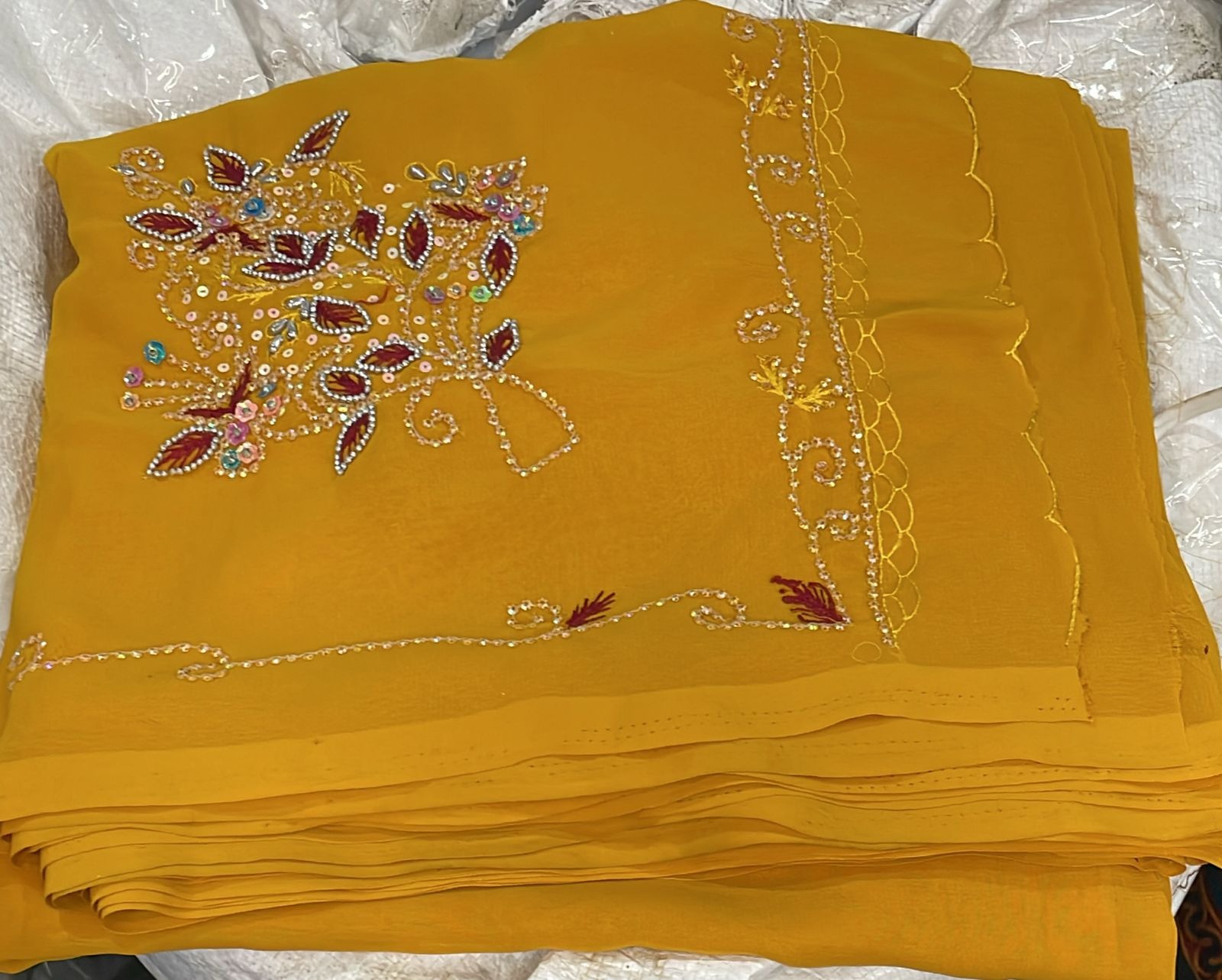Women Yellow Printed Saree