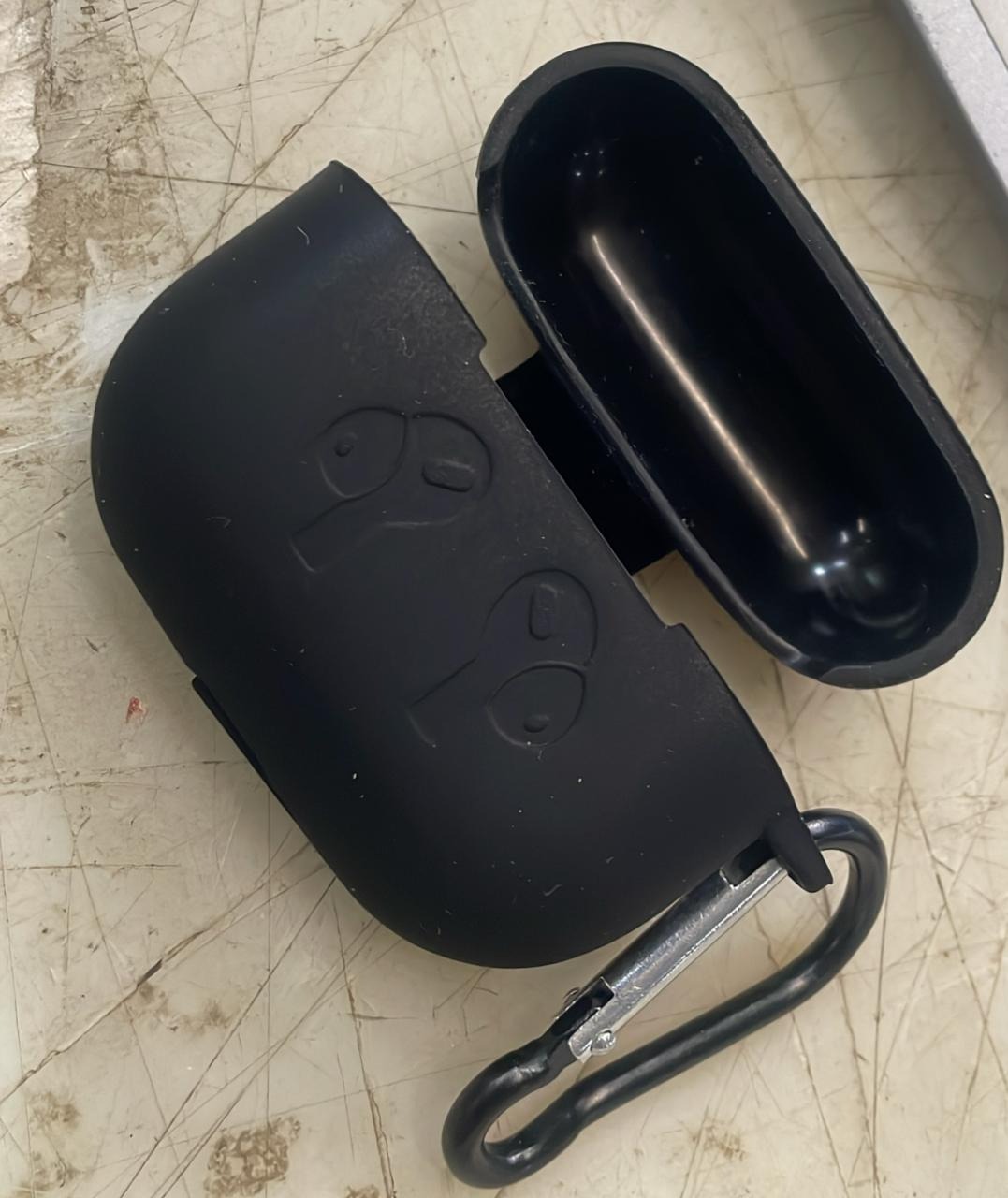 Black Color Earbuds Cover