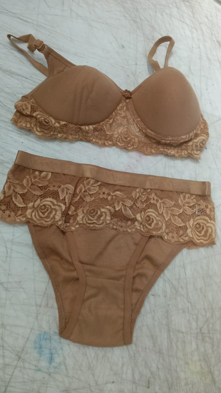 Women Brown Color Bra With Panty Size 30