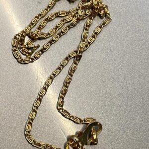 Women Gold Neck Chain With Locket