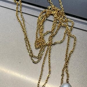 Women Gold Neck Chain With Locket
