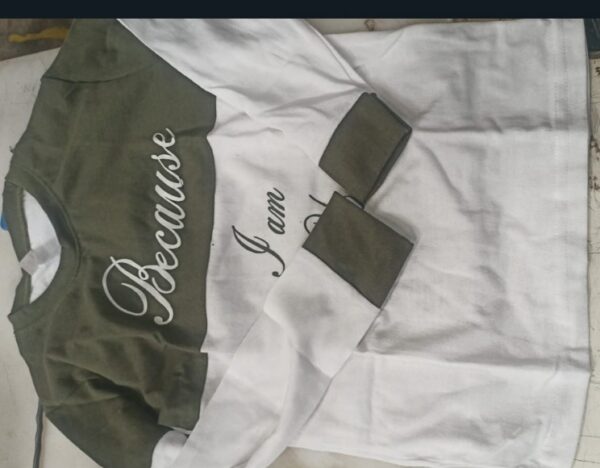 Kids T Shirt White Green Colour Size 45 Year