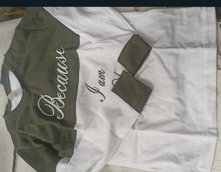 Kids T Shirt White Green Colour Size 45 Year