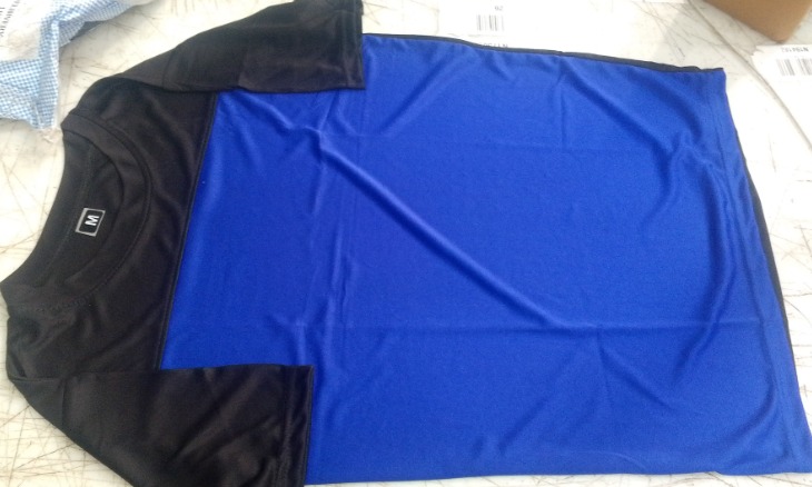 Men Black And Blue T Shirt Size M