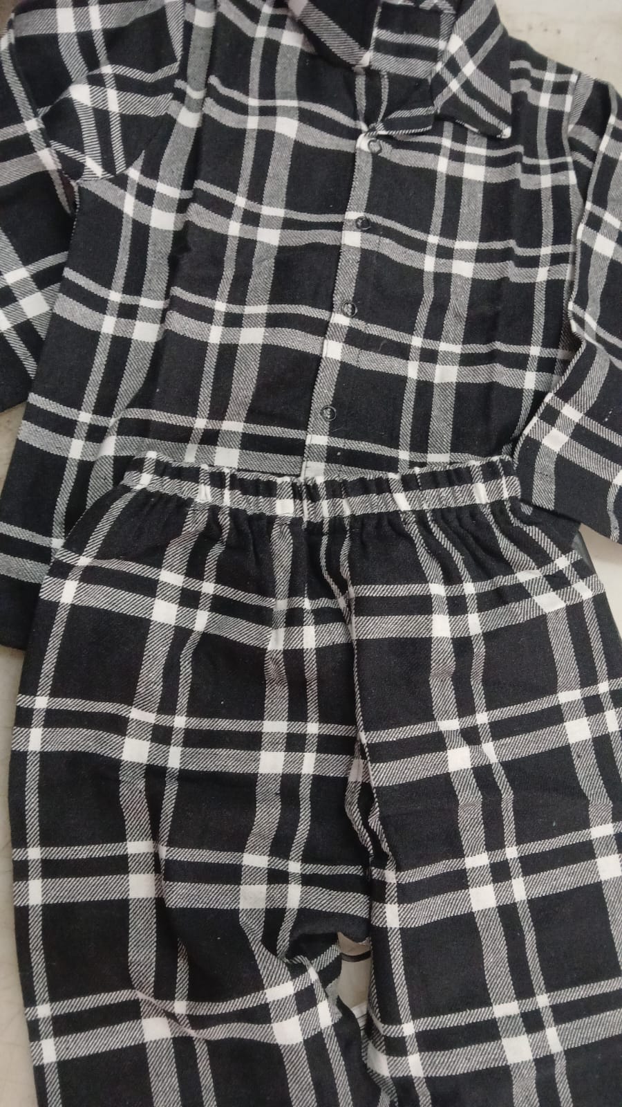 Dress For Kids Colour Black Size 3 To 4 Yrs