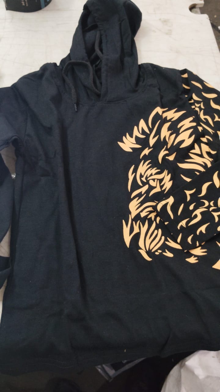 Kids Sweatshirt Black And Yellow Size 7 To 8Y