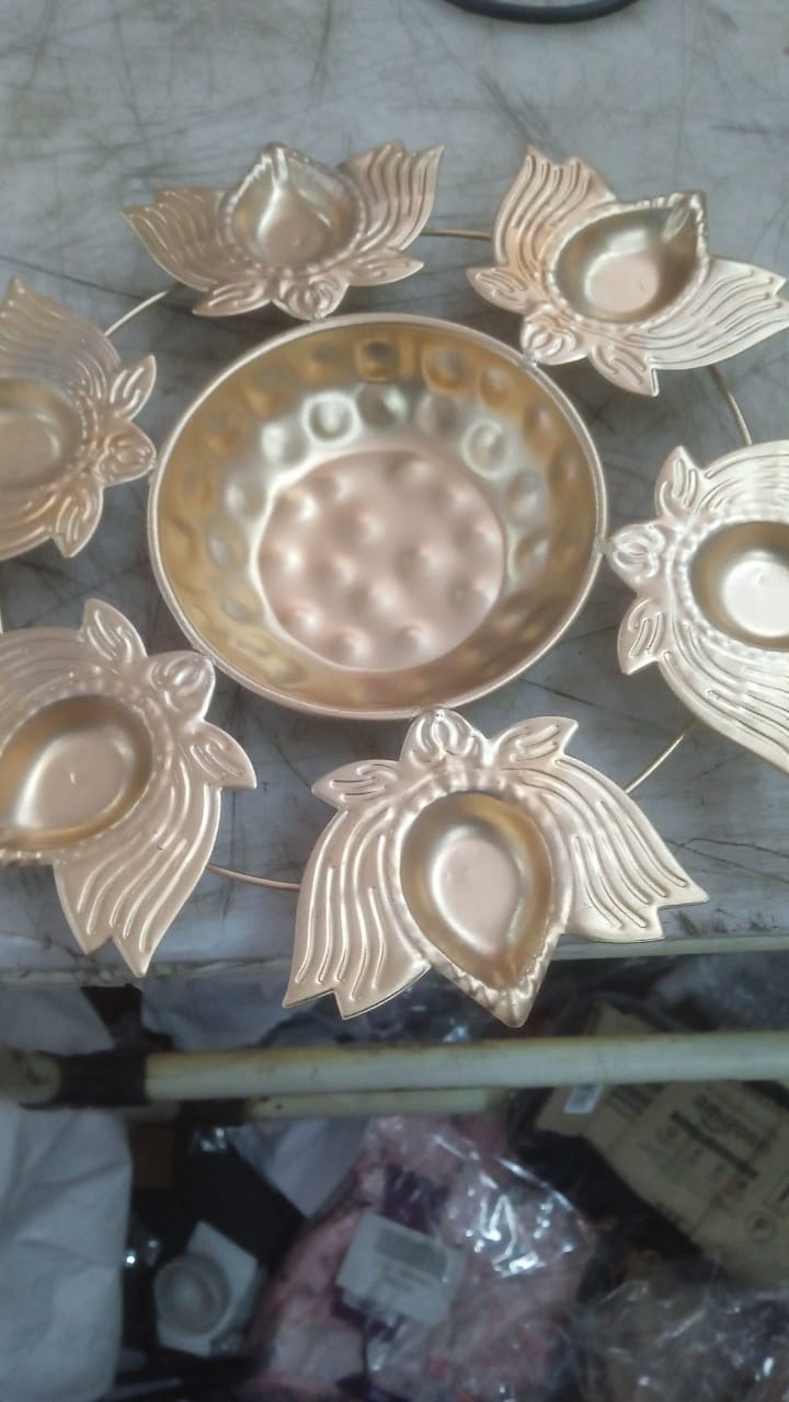 Golden Morgan Metal Urli